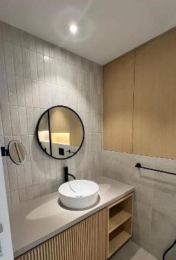 Bathroom renovation by Blocks Interior Decoration